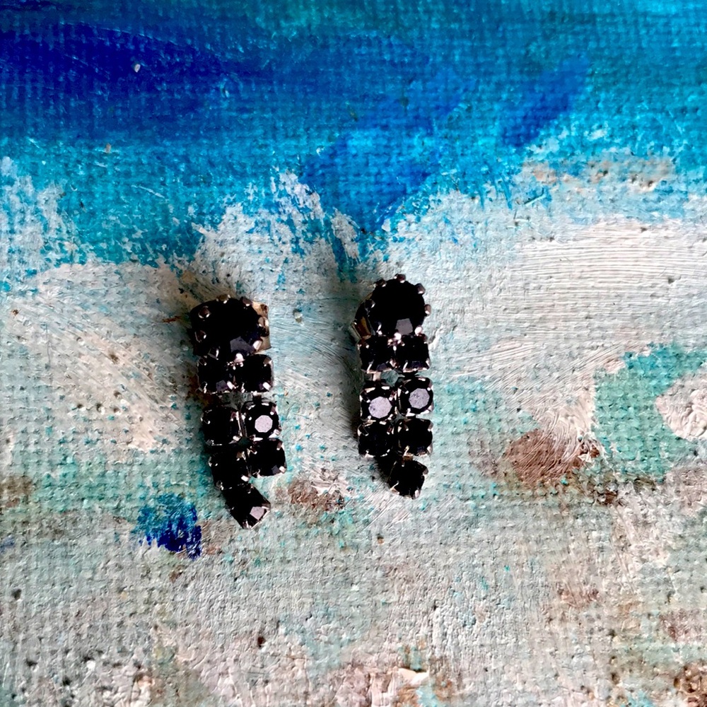 Vintage Black Rhinestone earrings